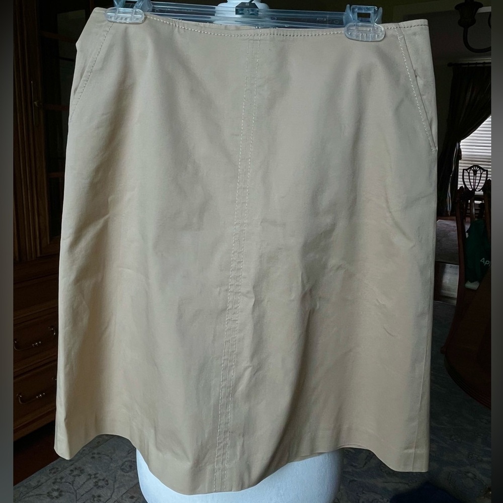 Banana Republic Women’s Khaki Skirt- 4P